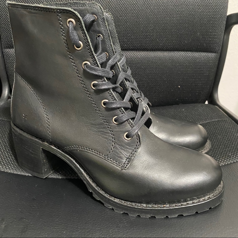 Brand new heel boots